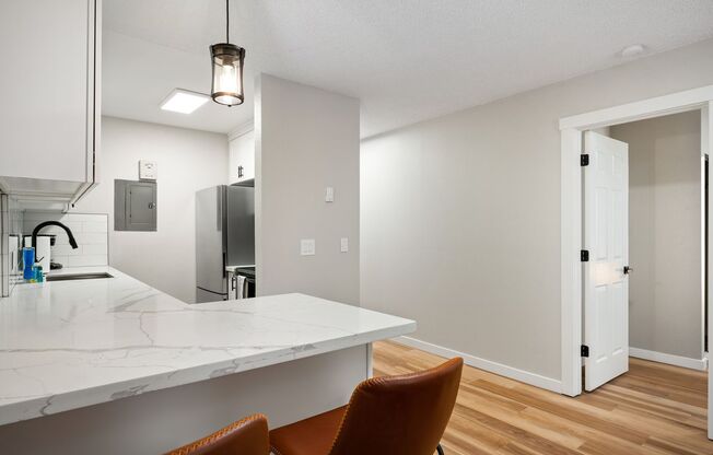 1 bed, 1 bath, 540 sqft, $1,555, Unit 26