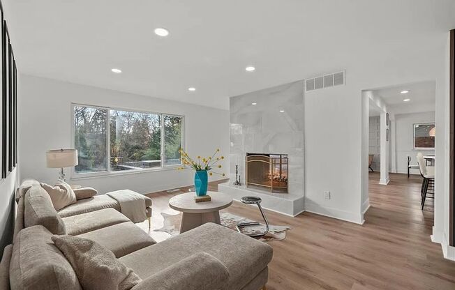 Fully Furnished, Remodeled House for Rent