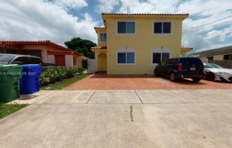 325 SW 36 AVE