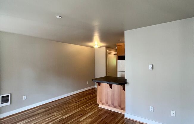 Division Apartments by Star Metro