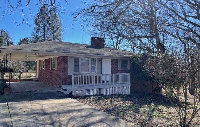 Charming 3 Bed/ 2 Bath Home in Desirable Statesville, NC - Newly Remodeled - Finished Basement