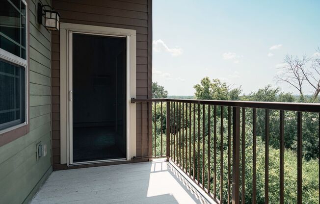 2 beds, 2 baths, 1,101 sqft, $1,900, Unit 116