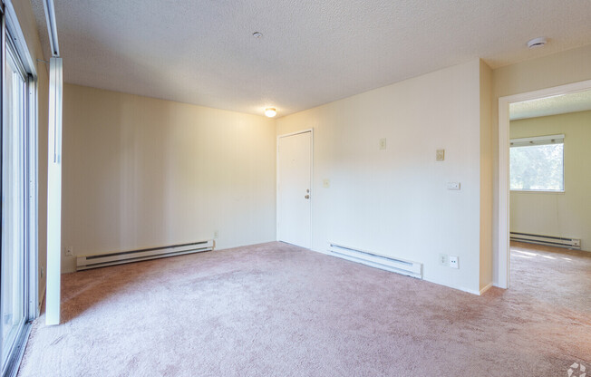 90 LUND AVE