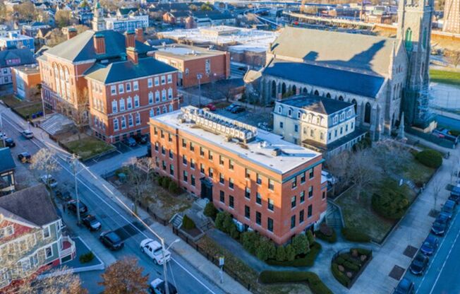 530 Broadway Apartments