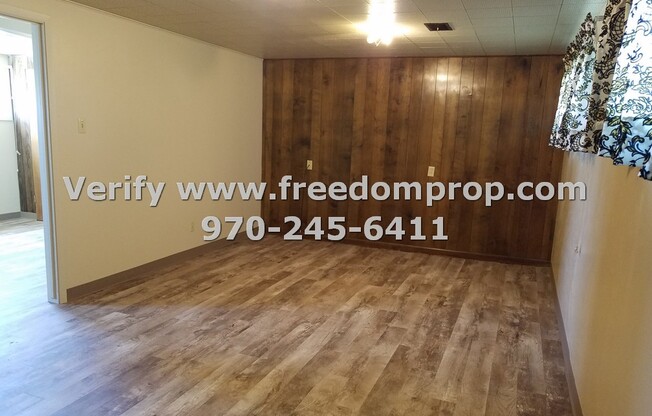 3 or 4 bedroom 2 bath house near Lincoln Park