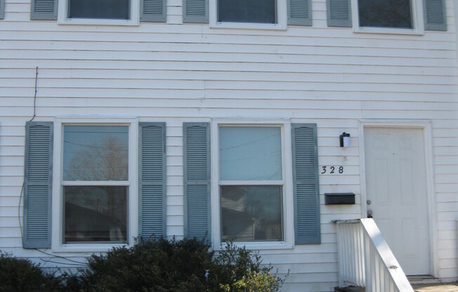 326/328 Mary St