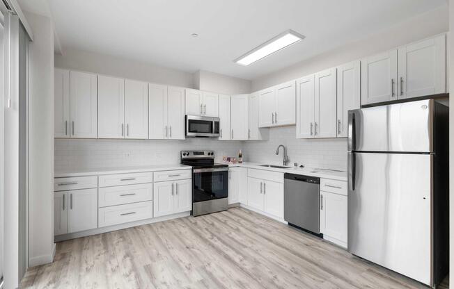 1 bed, 1 bath, 580 sqft, $1,995