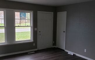 3 beds, 1 bath, $1,195