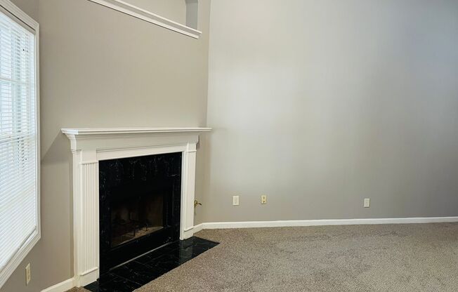 Wow! 2 bedroom 2.5 bathroom townhome in Decatur!