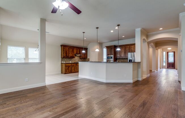 MOVE-IN SPECIAL!!! Move-in by November 28, 2025, and you receive 1-FREE MONTH OF RENT with an 15-month lease agreement!