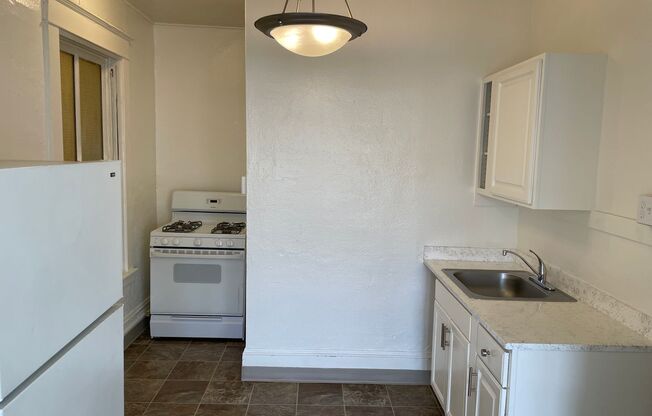 1 bed, 1 bath, 540 sqft, $1,185, Unit 235