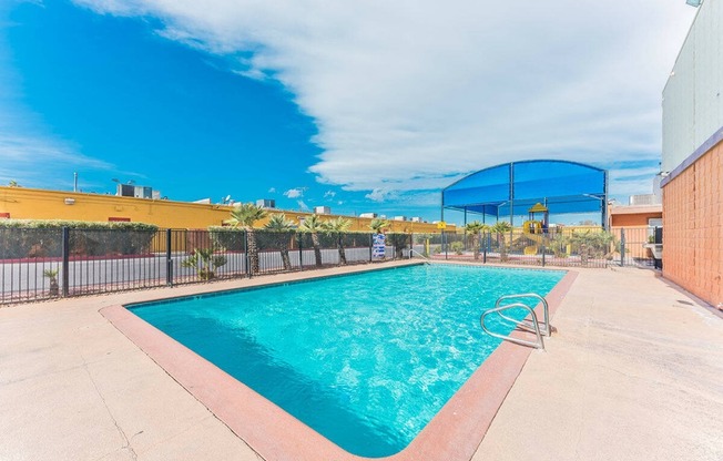 Rancho Alvarado swimming pool