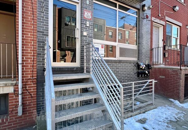 1946 N GRATZ ST