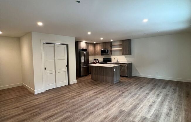 1 bed, 1 bath, $2,600