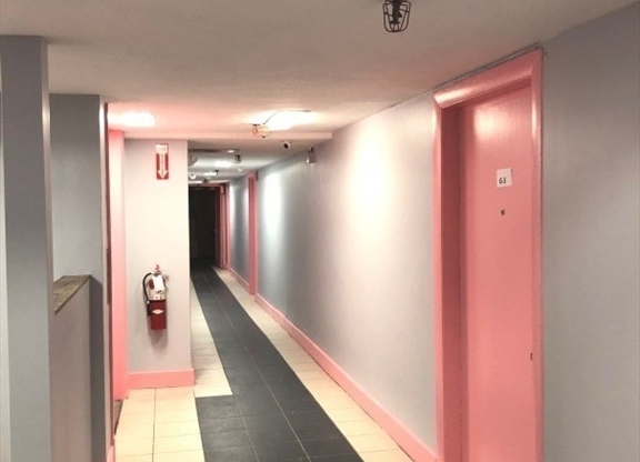 2 beds, 1 bath, 700 sqft, $3,200, Unit G3