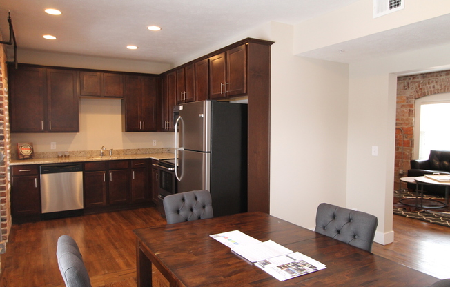 2 beds, 1 bath, 1,150 sqft, $1,470, Unit 6