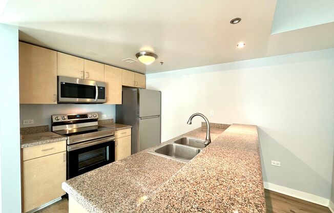 2 beds, 2 baths, $3,300