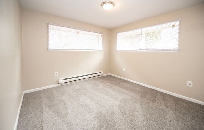 2 beds, 1 bath, 680 sqft, $1,375, Unit 113-010