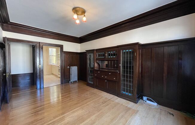 Outside Leasing - 1319 4th Ave.
