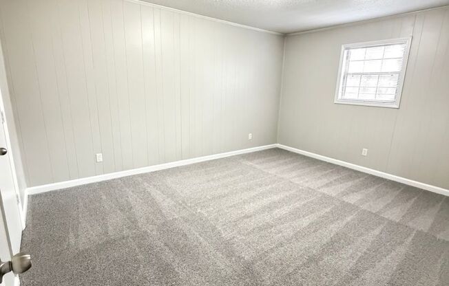 2 beds, 1 bath, 800 sqft, $1,025, Unit 472-B