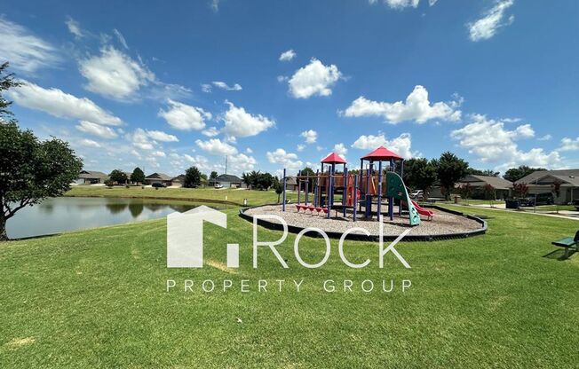 4 beds, 2 baths, $1,900