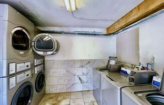 1 bed, 1 bath, 525 sqft, $1,350, Unit 212