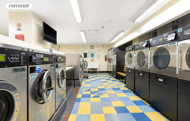 1 bed, 1 bath, $2,800, Unit C2110