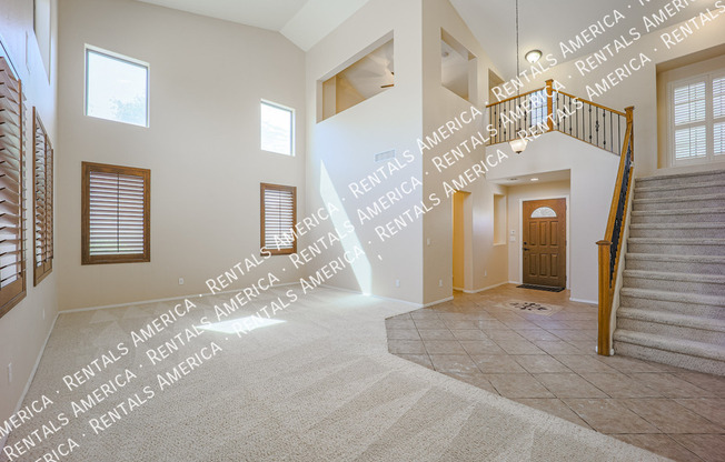 3854 E PARKVIEW DR