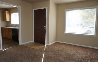 2 beds, 1 bath, $2,000