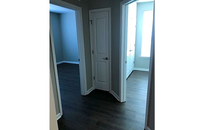 2 beds, 2 baths, 936 sqft, $2,200, Unit 74 Evergreen Avenue