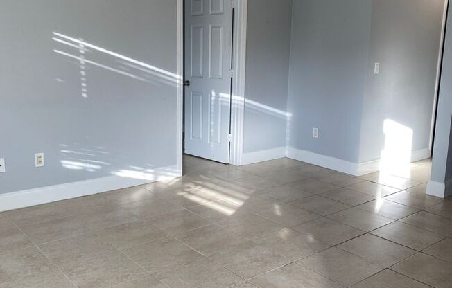 2 beds, 1 bath, 634 sqft, $1,750, Unit 330-07