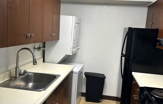 1 bed, 1 bath, $2,200