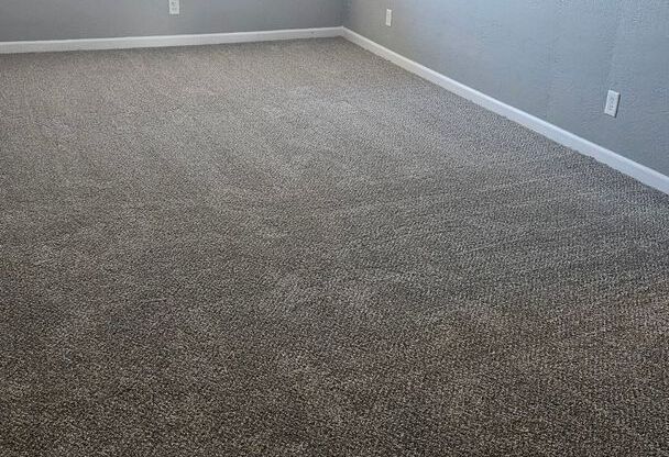 2 beds, 1 bath, 750 sqft, $1,070, Unit B10 1011 09