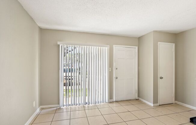 1 bed, 1 bath, 850 sqft, $1,050, Unit 29-066C