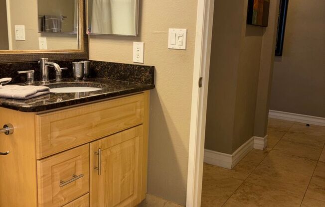 1 bed, 1 bath, $1,750, Unit 218
