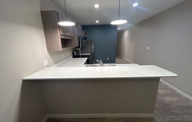 Studio, 1 bath, 500 sqft, $995, Unit 26