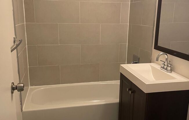 1 bed, 1 bath, 805 sqft, $1,635, Unit A-312