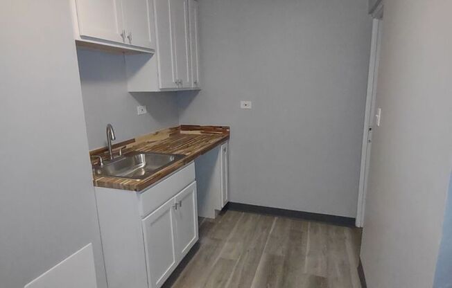 2 beds, 1 bath, 725 sqft, $1,150, Unit 306