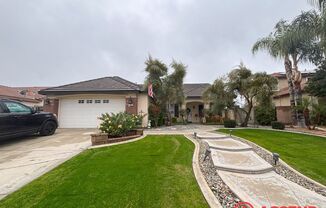 Gorgeous Home with a Pool!