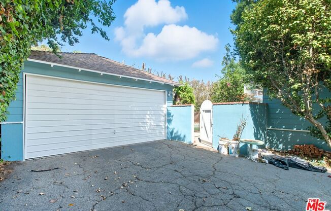 4909 MORSE AVE