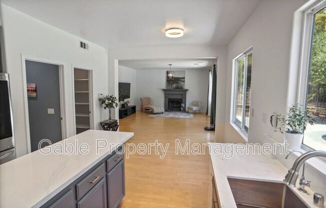 14289 WRANGELL LN