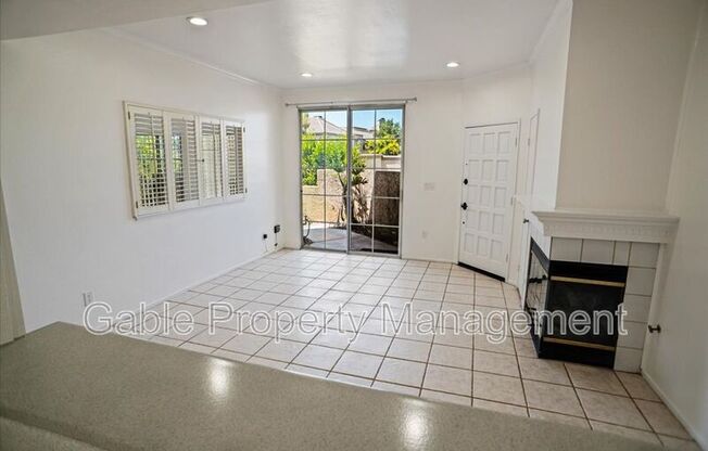 23633 DE MONTE DR