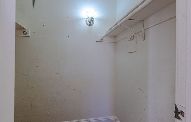 Studio, 1 bath, 350 sqft, $1,450, Unit Unit 407