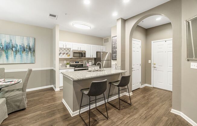 2 beds, 2 baths, 1,007 sqft, $1,579