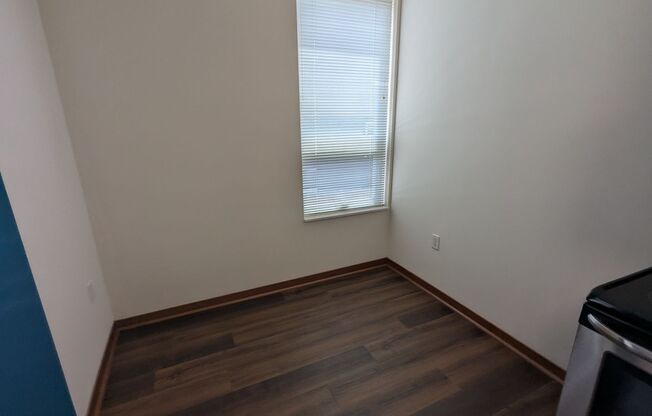 1 bed, 1 bath, 625 sqft, $1,760, Unit 105
