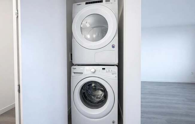 Studio, 1 bath, $2,995, Unit 15F