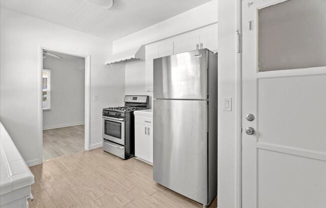 5306 Radford (#553)