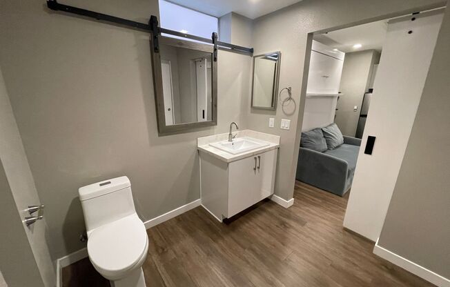 Studio, 1 bath, 194 sqft, $1,595, Unit 434-205