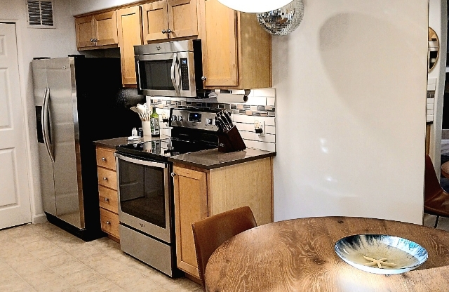 720 NW 185th Unit 204