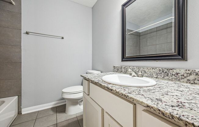 2 beds, 1 bath, 775 sqft, $1,595, Unit 29